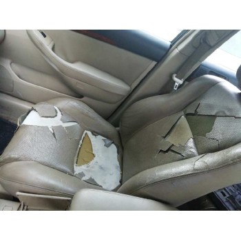 toyota avensis berlina (t25) del año 2004