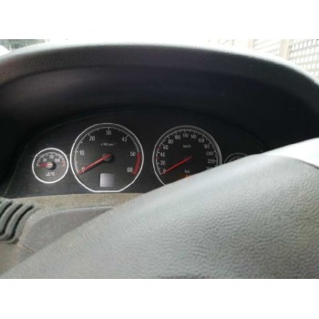 opel vectra c berlina del año 2004