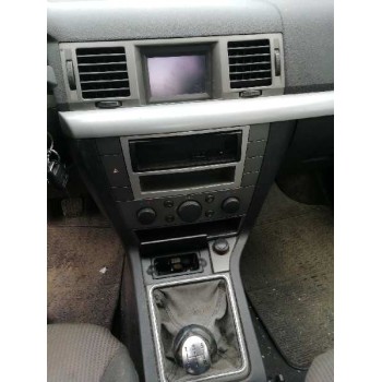 opel vectra c berlina del año 2004