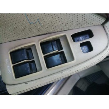 toyota avensis berlina (t25) del año 2004