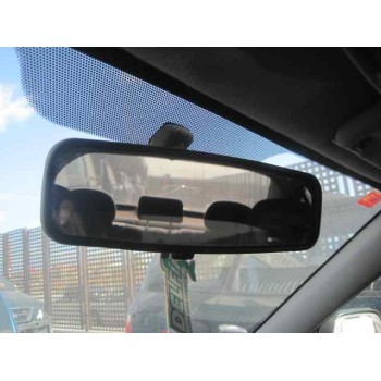 toyota avensis berlina (t 22) del año 2002