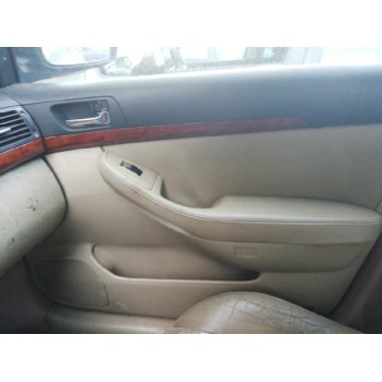 toyota avensis berlina (t25) del año 2004