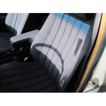 mercedes-benz clase c (w201) berlina del año 1985