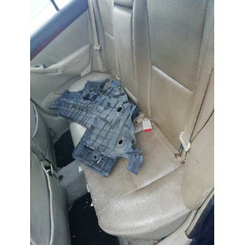 toyota avensis berlina (t25) del año 2004