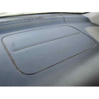 toyota avensis berlina (t 22) del año 2002