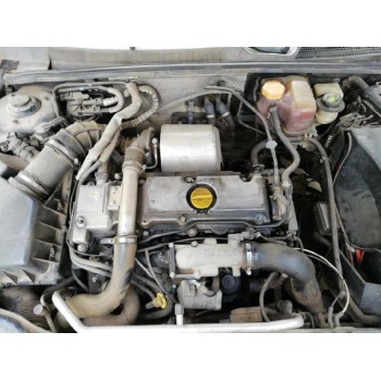 opel vectra c berlina del año 2004