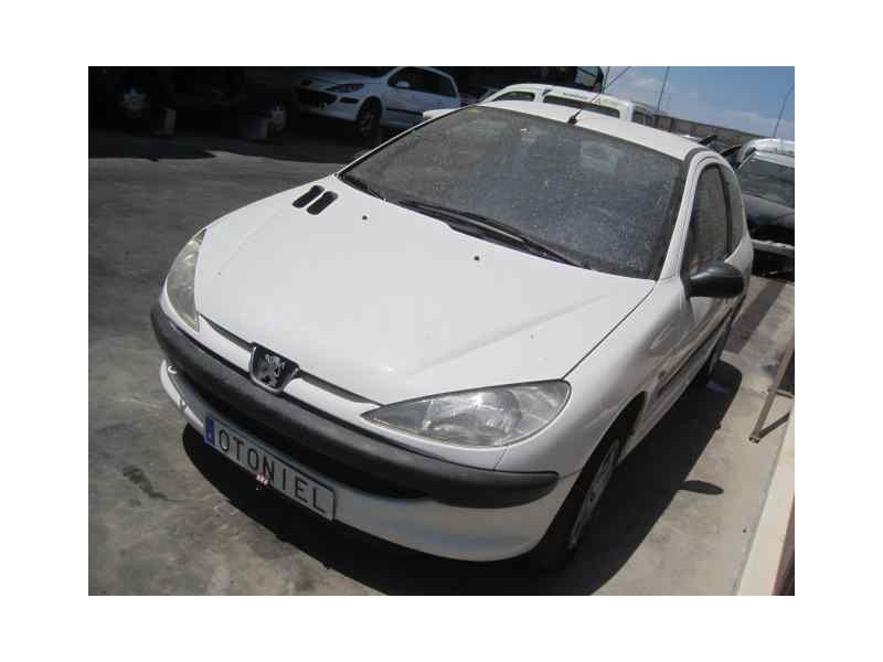 peugeot 206 berlina del año 2002
