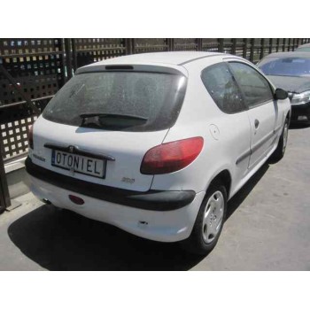 peugeot 206 berlina del año 2002