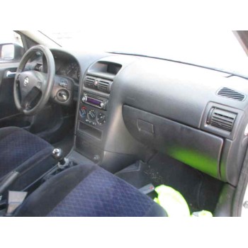 opel astra g berlina del año 1999