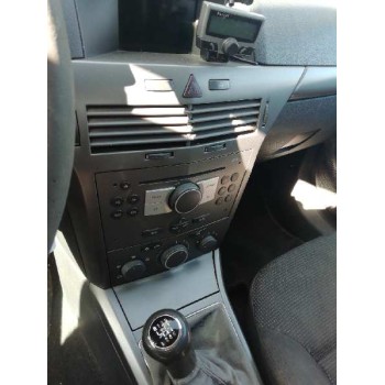 opel astra h berlina del año 2006