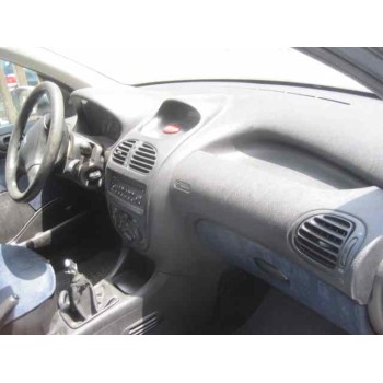 peugeot 206 berlina del año 2002