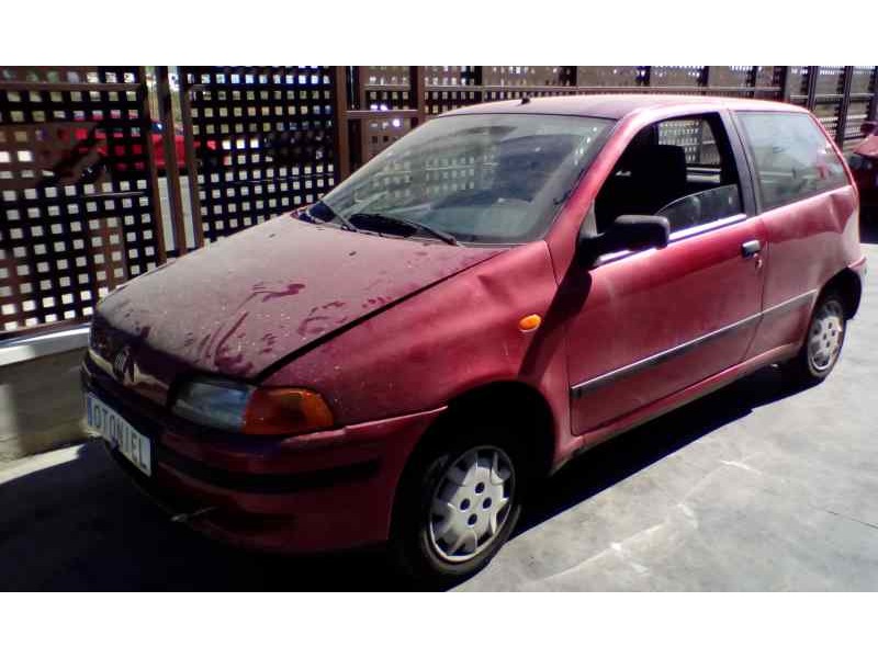 FIAT PUNTO BERLINA (176)