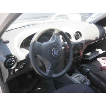 seat ibiza (6l1) del año 2002