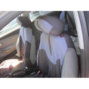 seat ibiza (6l1) del año 2002