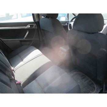 peugeot 407 del año 2004