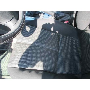 peugeot 407 del año 2004