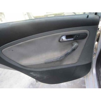 seat ibiza (6l1) del año 2002