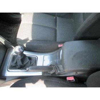 peugeot 407 del año 2004