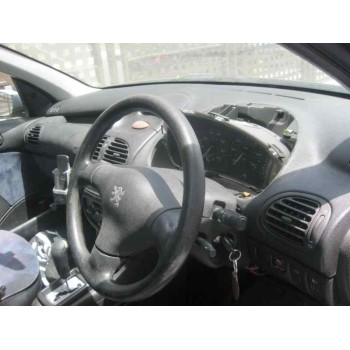 peugeot 206 4-trg. del año 2006