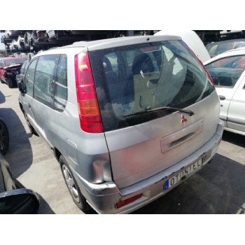 mitsubishi space runner (n60) del año 2003