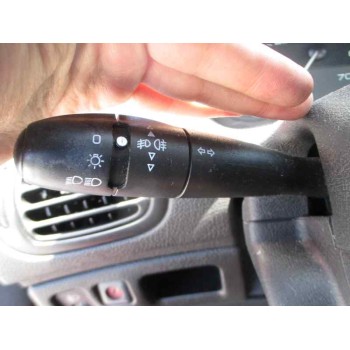 peugeot 206 berlina del año 2002