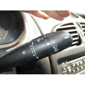 peugeot 206 berlina del año 2002