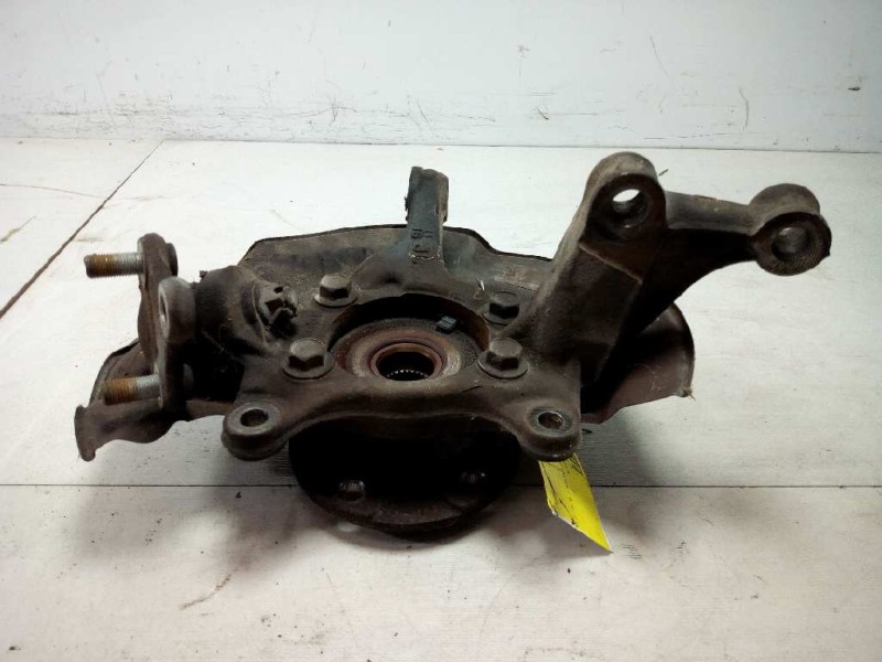 Recambio de mangueta delantera izquierda para toyota avensis touring sports advance referencia OEM IAM   