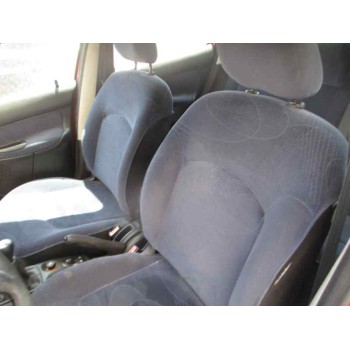 peugeot 206 berlina del año 2002