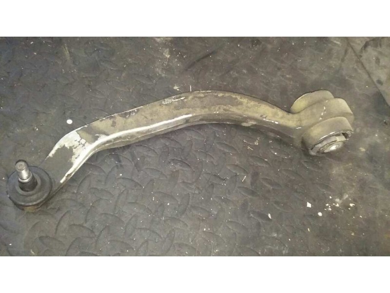 Recambio de brazo suspension inferior delantero izquierdo para volkswagen passat berlina (3b2) básico referencia OEM IAM   