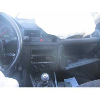 volkswagen golf iv berlina (1j1) del año 2000