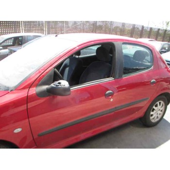 peugeot 206 berlina del año 2002