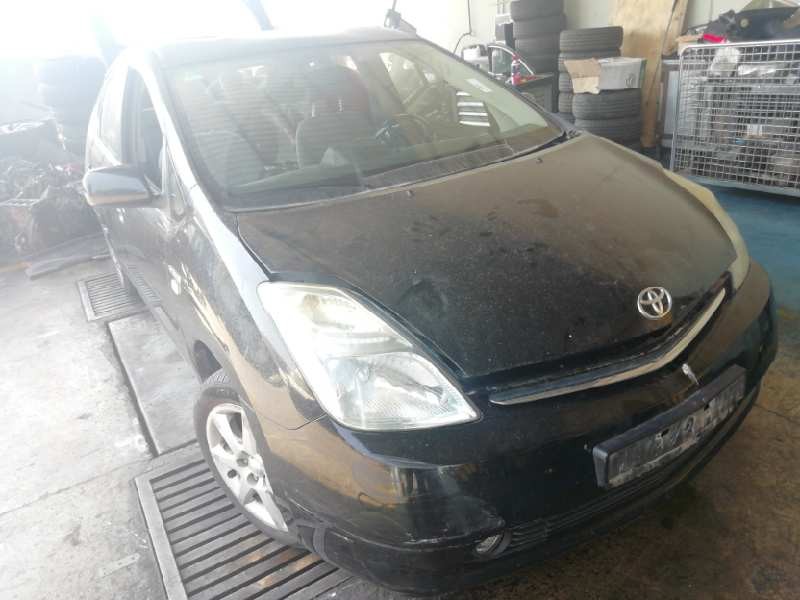 TOYOTA PRIUS (NHW20)