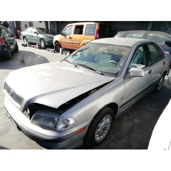 volvo s40 berlina del año 1998