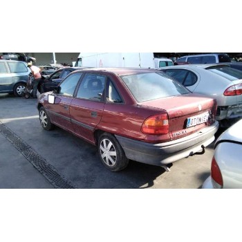 opel astra f berlina del año 1995