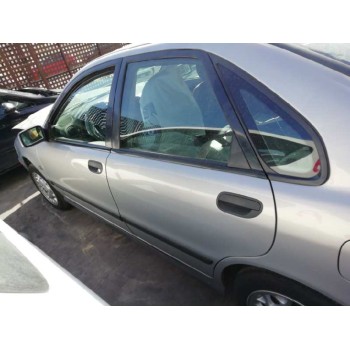 volvo s40 berlina del año 1998