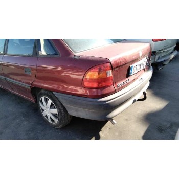 opel astra f berlina del año 1995