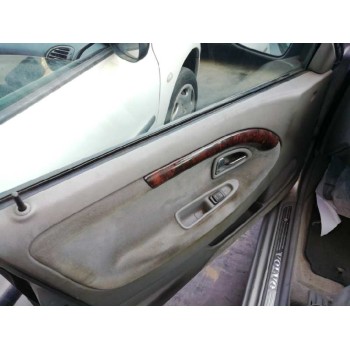 volvo s40 berlina del año 1998