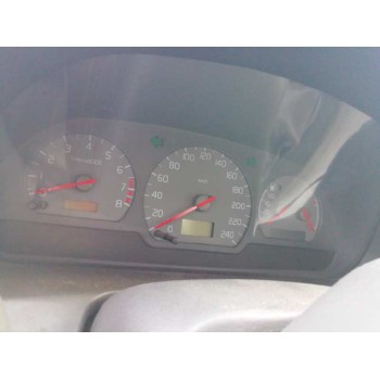 volvo s40 berlina del año 1998