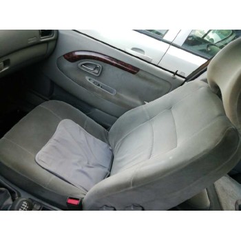 volvo s40 berlina del año 1998