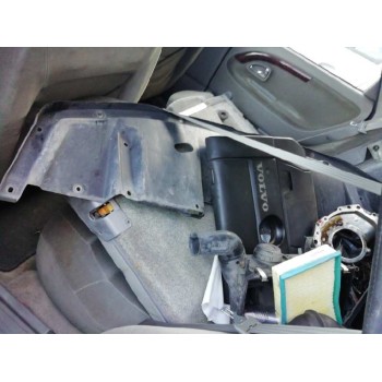 volvo s40 berlina del año 1998