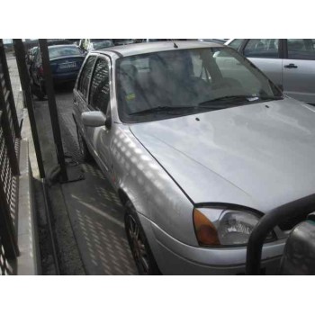 ford fiesta berlina del año 2002