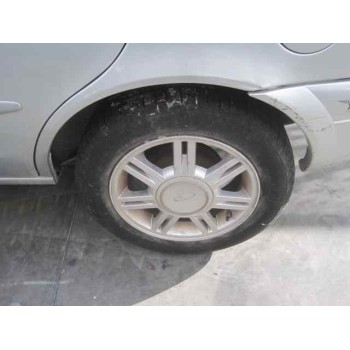 ford fiesta berlina del año 2002