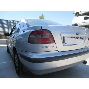 volvo s40 berlina del año 1999