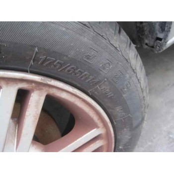 ford fiesta berlina del año 2002