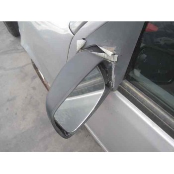 ford fiesta berlina del año 2002