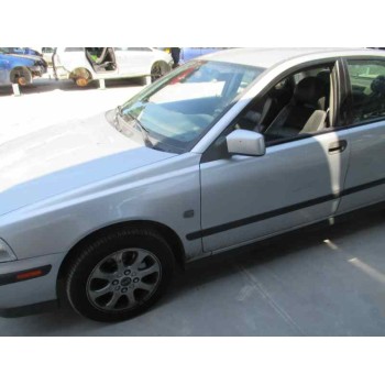 volvo s40 berlina del año 1999