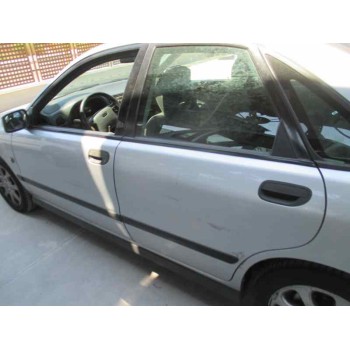 volvo s40 berlina del año 1999