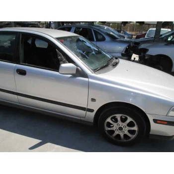 volvo s40 berlina del año 1999