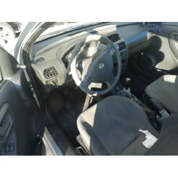 opel corsa c del año 2002