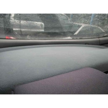 nissan primera berlina (p12) del año 2005